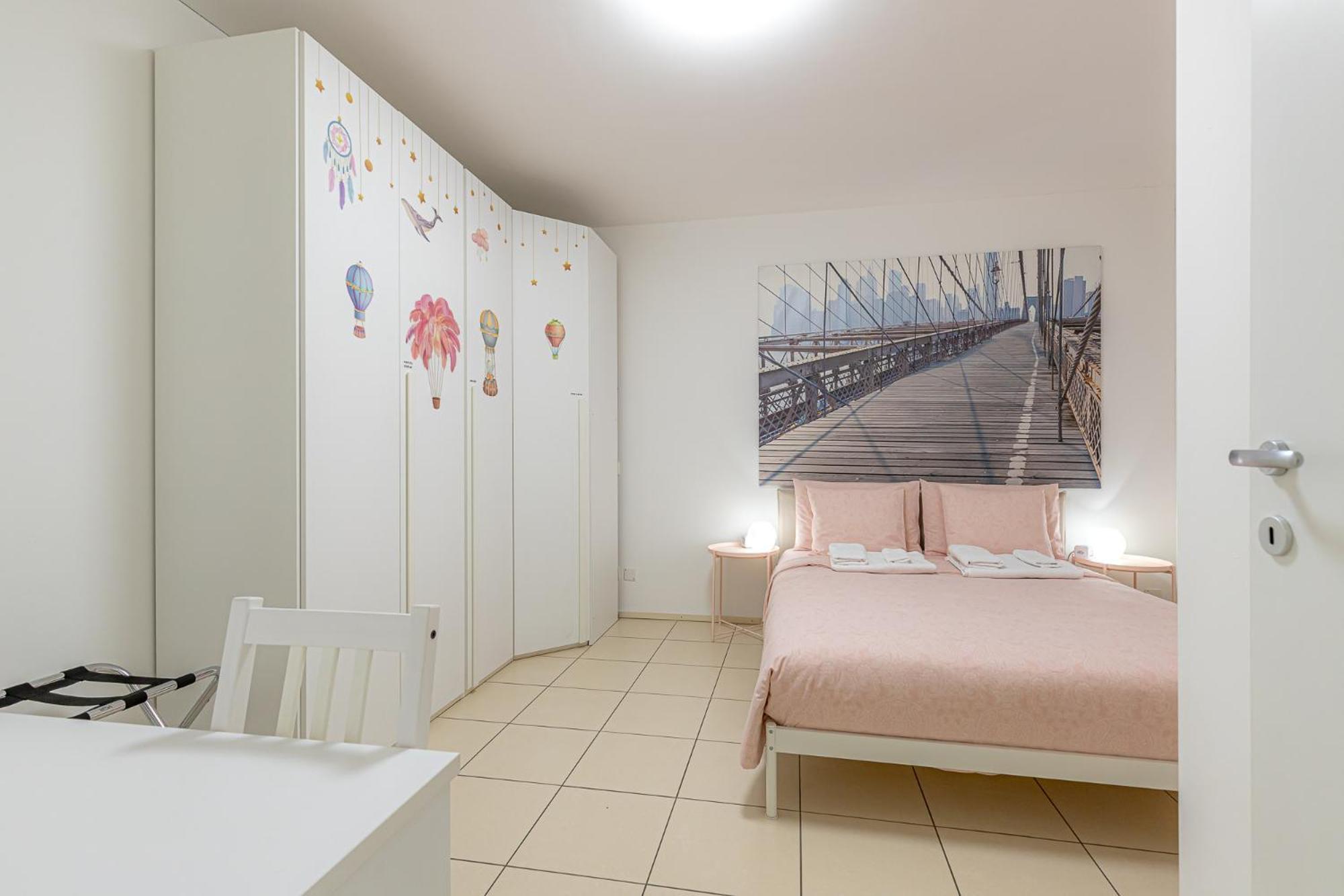Apartment Station With Free Parking *