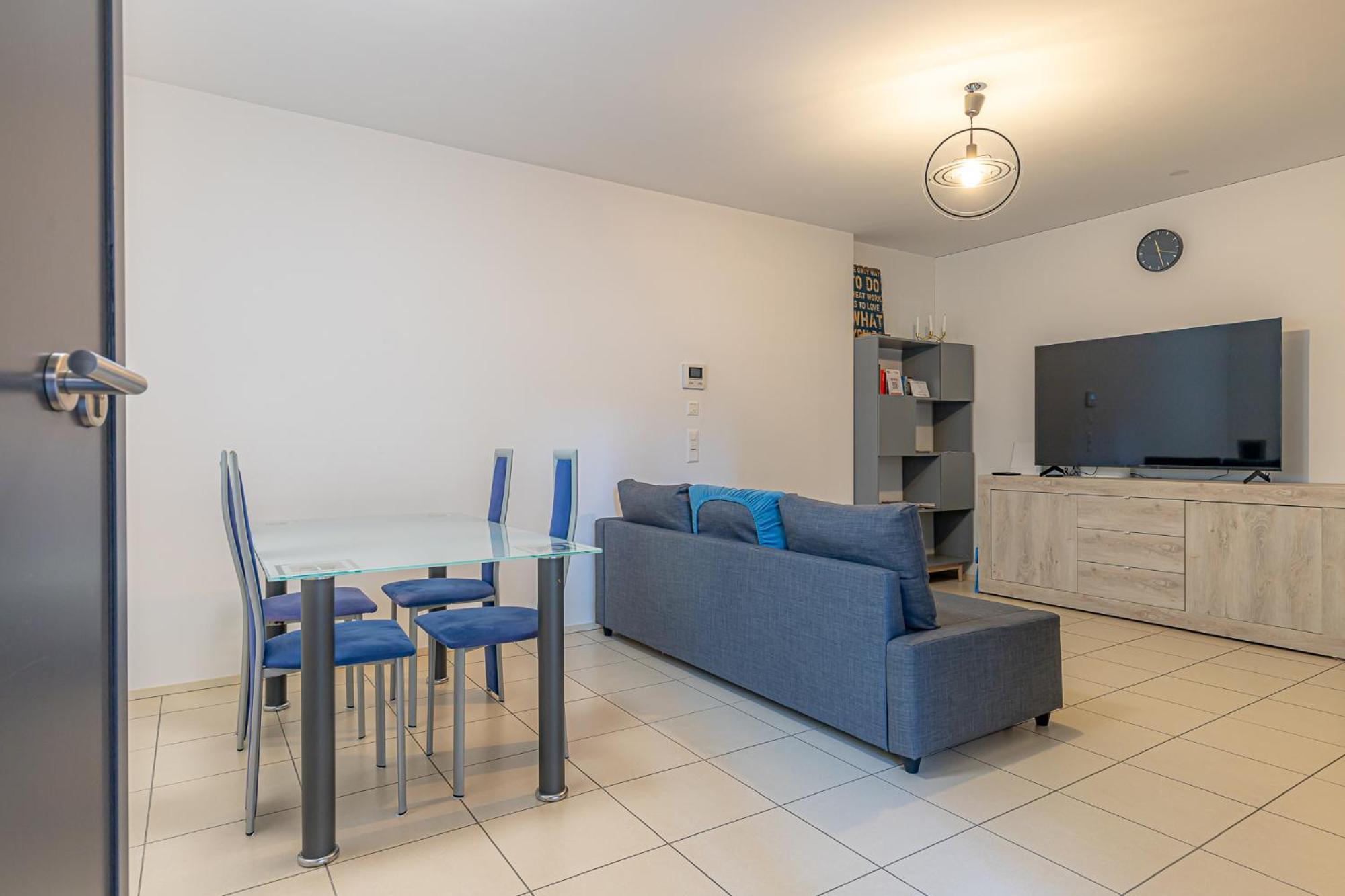 Apartment Station With Free Parking *